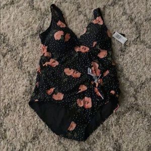 Torrid swim suit size 2x